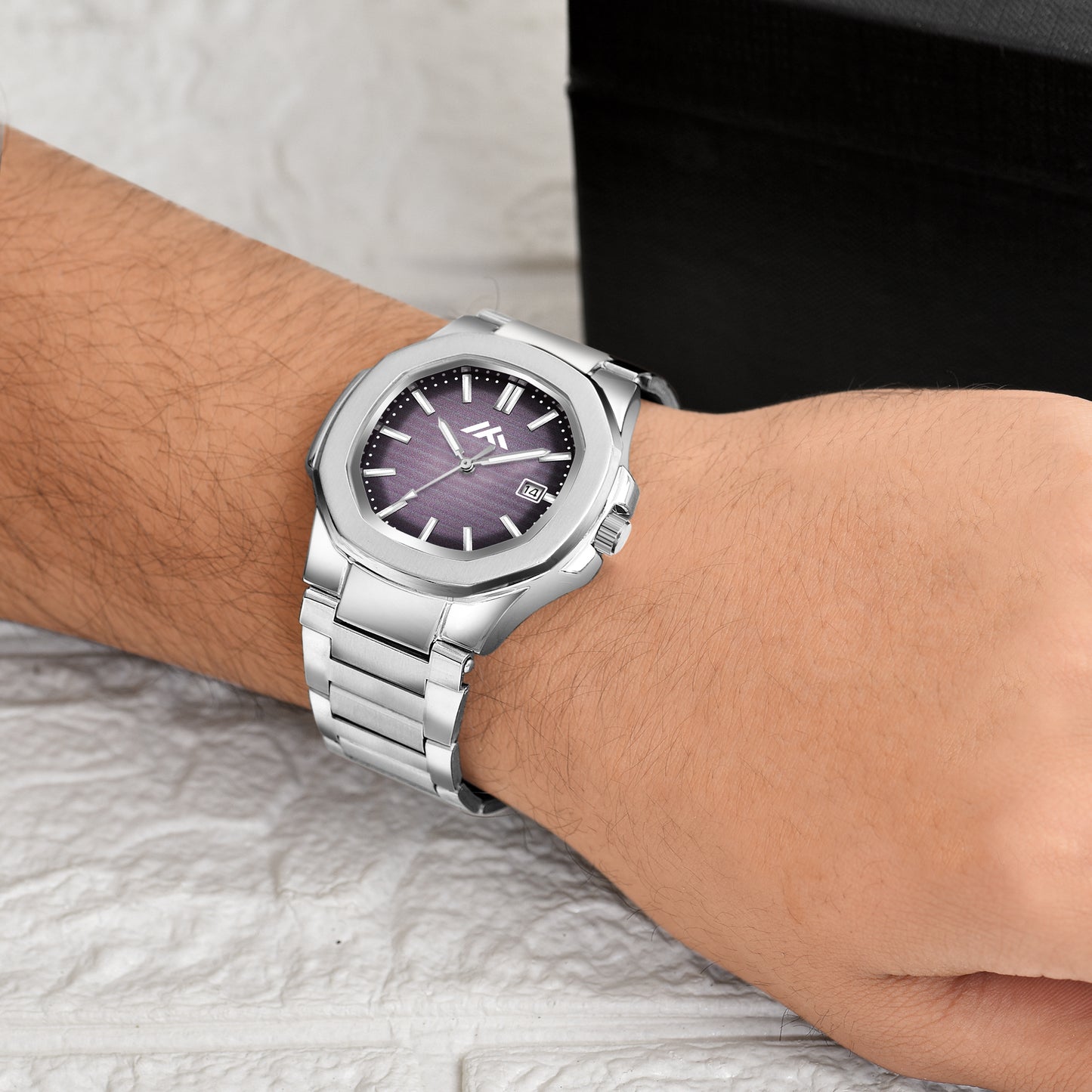 Luxury Men’s Analog Watch - style | functionality | classy design | everyday wear