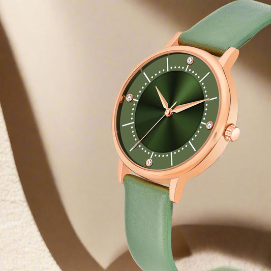 Classic Silver Tone Women’s Watch – Versatile & Fashionable | Perfect gift for birthdays, anniversaries, or treating yourself