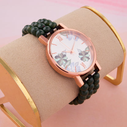 Classic Dial Women’s Watch – Minimalist & Smart