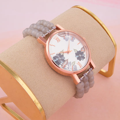 Classic Dial Women’s Watch – Minimalist & Smart