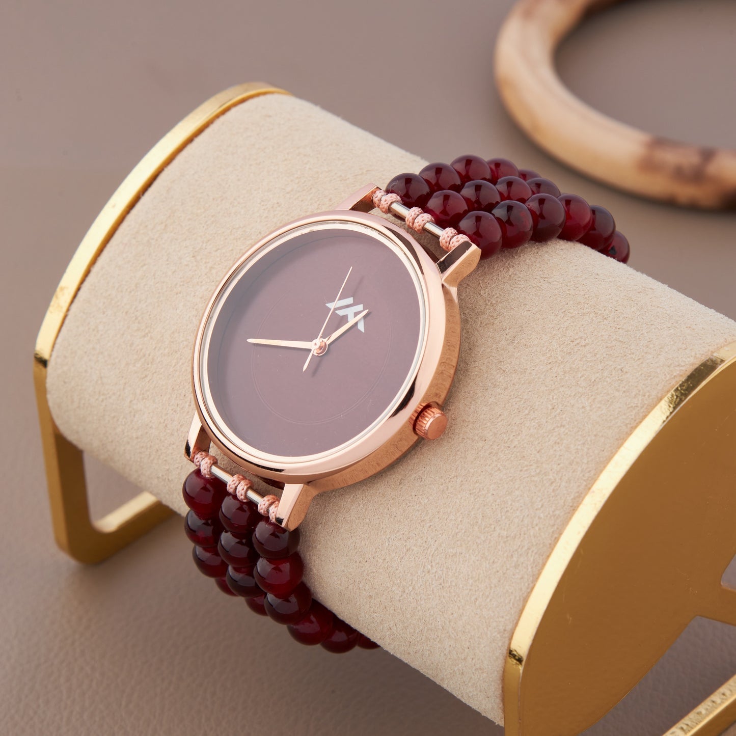 Women's Casual Analog Watch with Rose Gold Case – Rugged & Bold Look