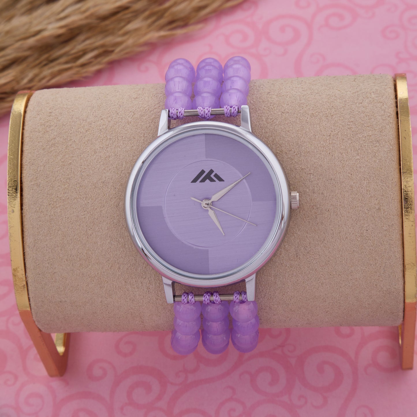 Stylish Women’s Analog Watch – Sleek & Minimalist  Designed