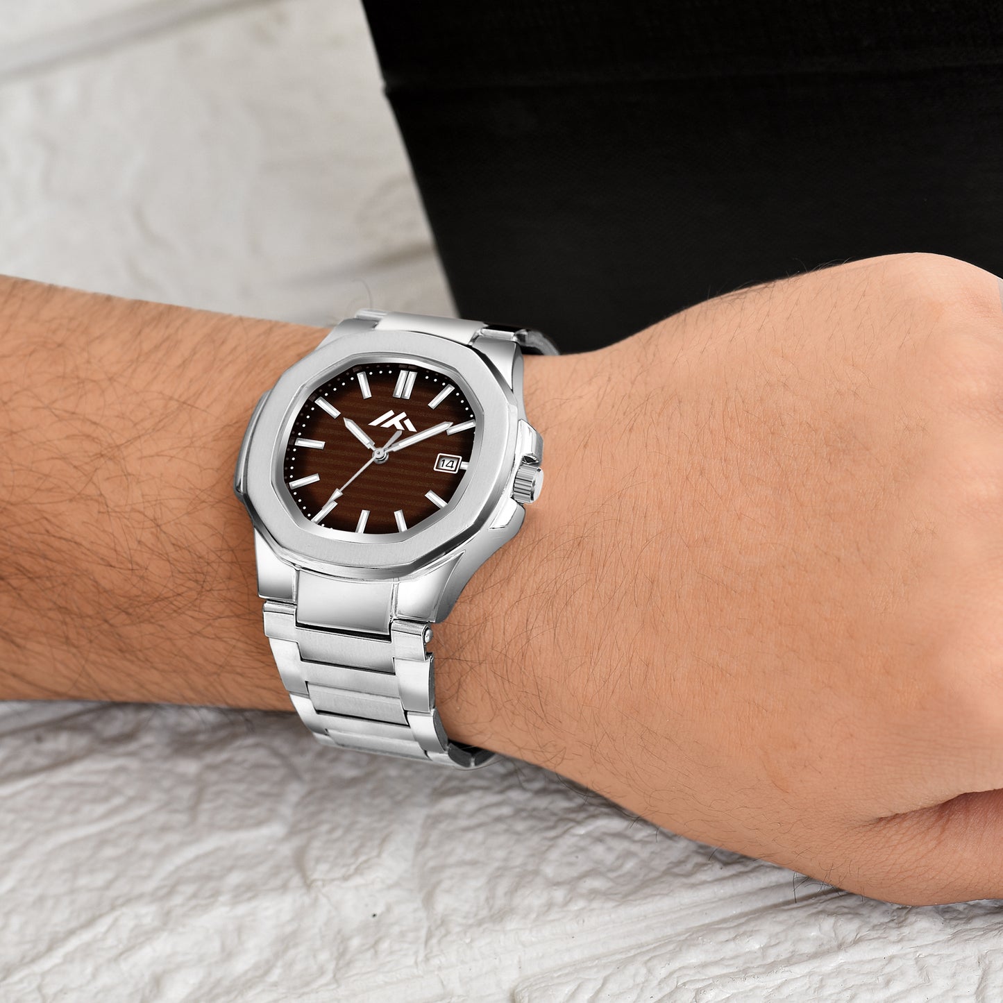 Luxury Men’s Analog Watch -  style | functionality | classy design | everyday wear