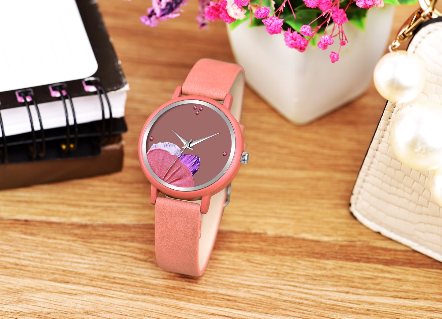 Trendy Dial Watch for Women – Lightweight & Sleek for romantic dinner, casual day out, or party night